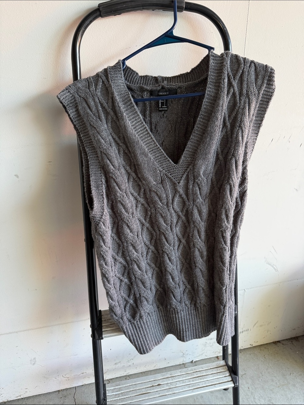 Forever 21 Gray Cable Knit V-Neck Sweater Vest